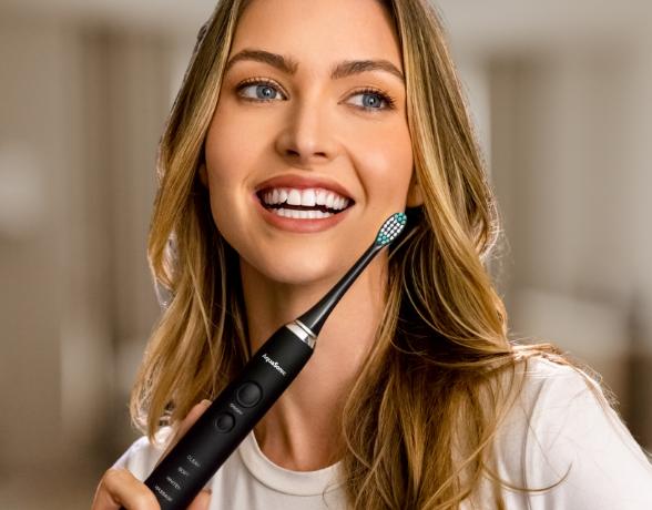 Aquasonic Electric Toothbrushes and Flossers: Up to 40% off