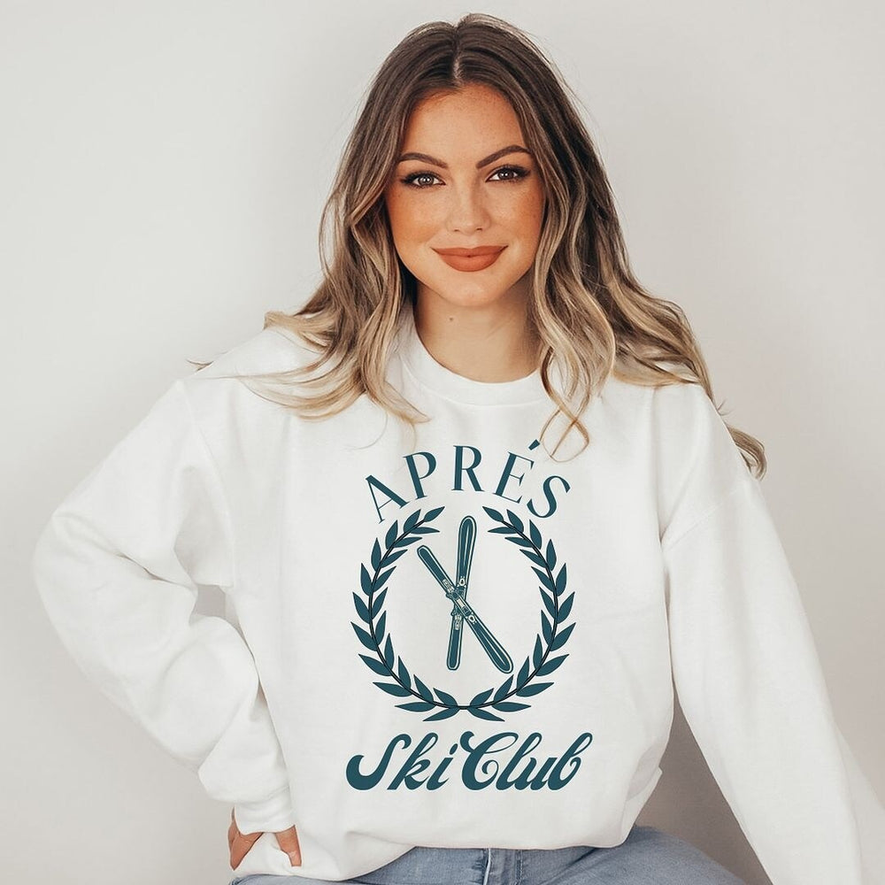 Apres Ski Club Graphic Sweatshirt