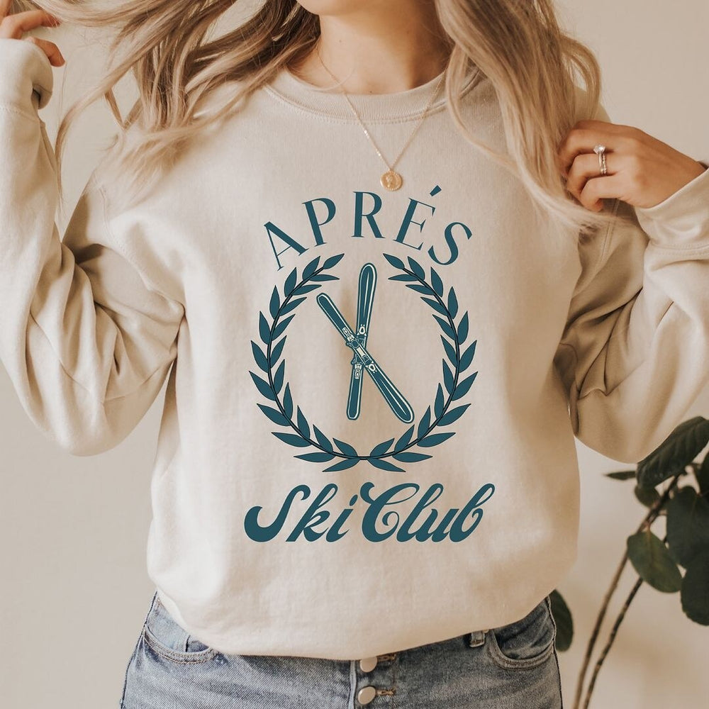 Apres Ski Club Graphic Sweatshirt