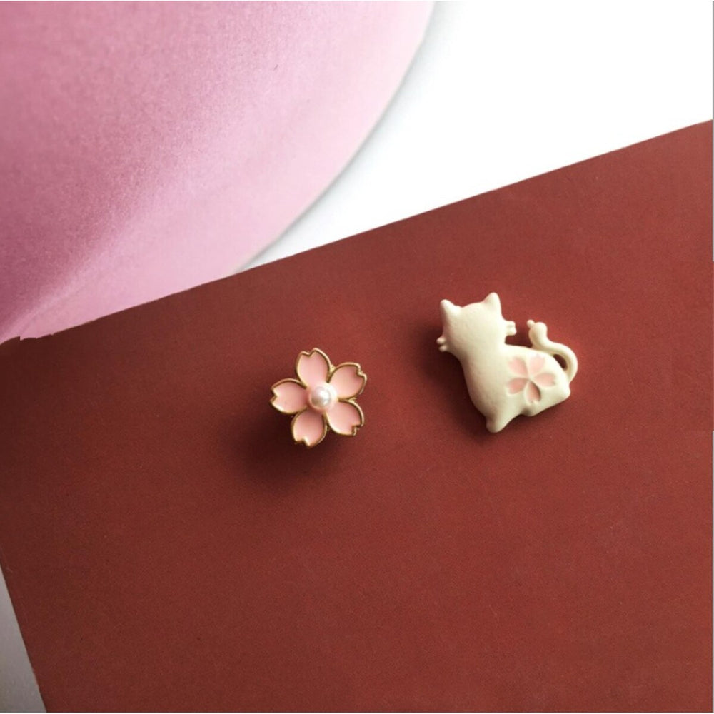 Cream Cat Pink Flower Asymmetrical Stud Earrings