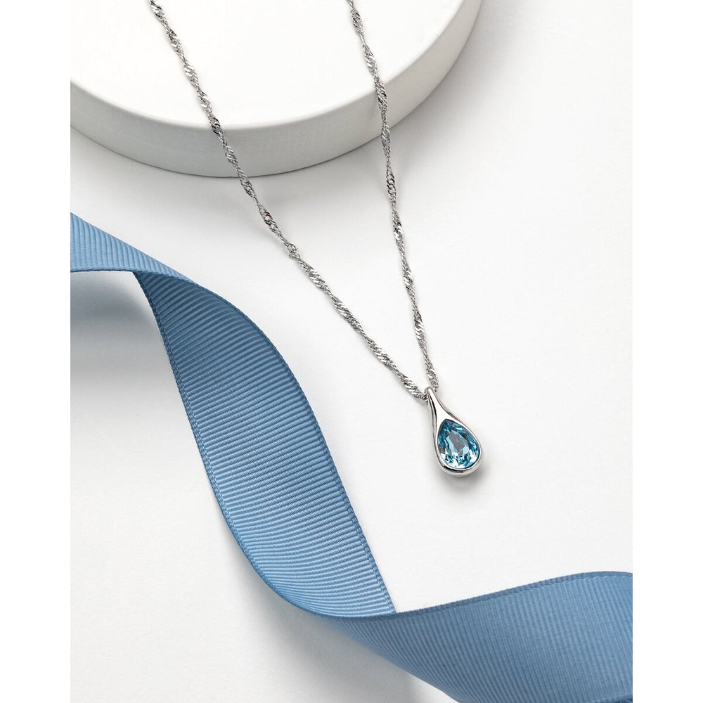 Crystal Teardrop Pendant Necklace