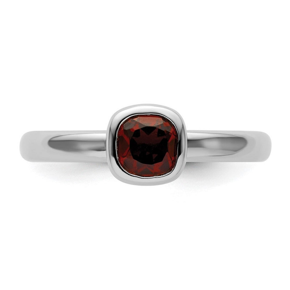 Curata 925 Sterling Silver Bezel 5mm Cushion Cut Garnet Ring