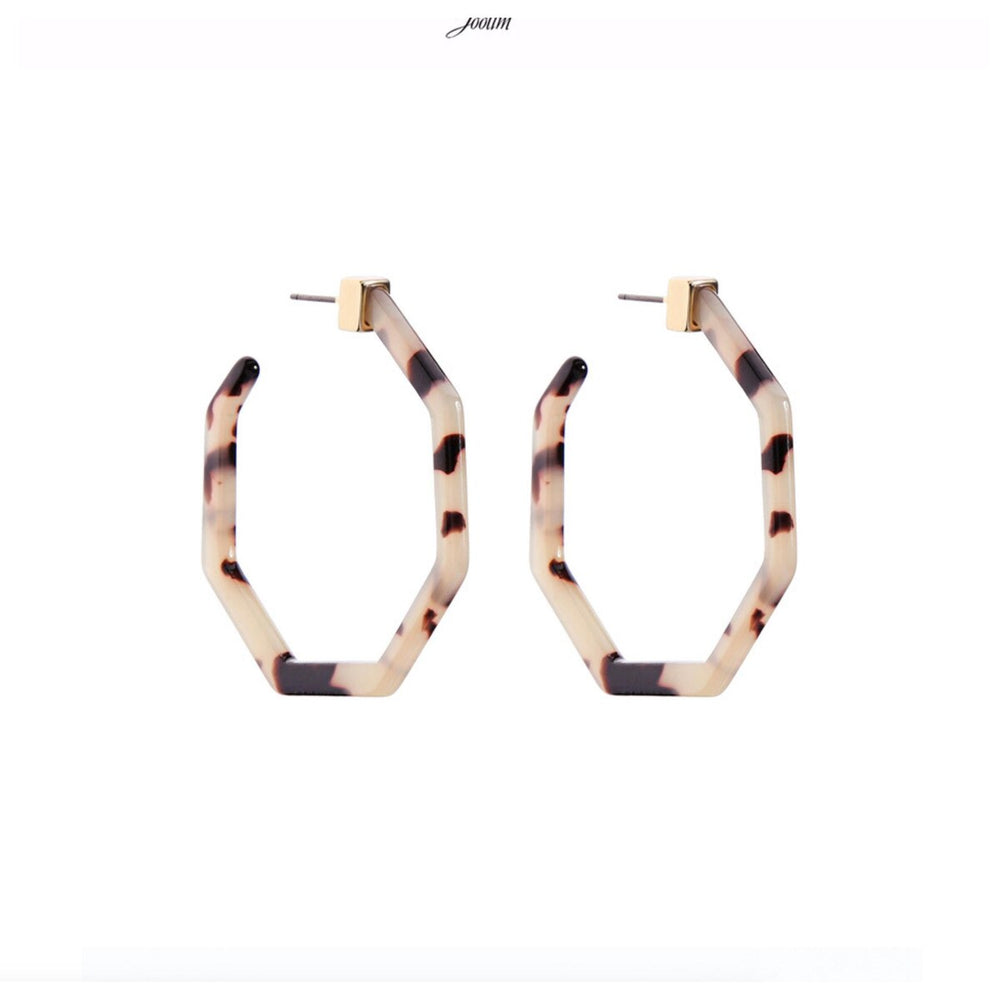 Faux Tortoise Shell Geometric Hoop Earrings