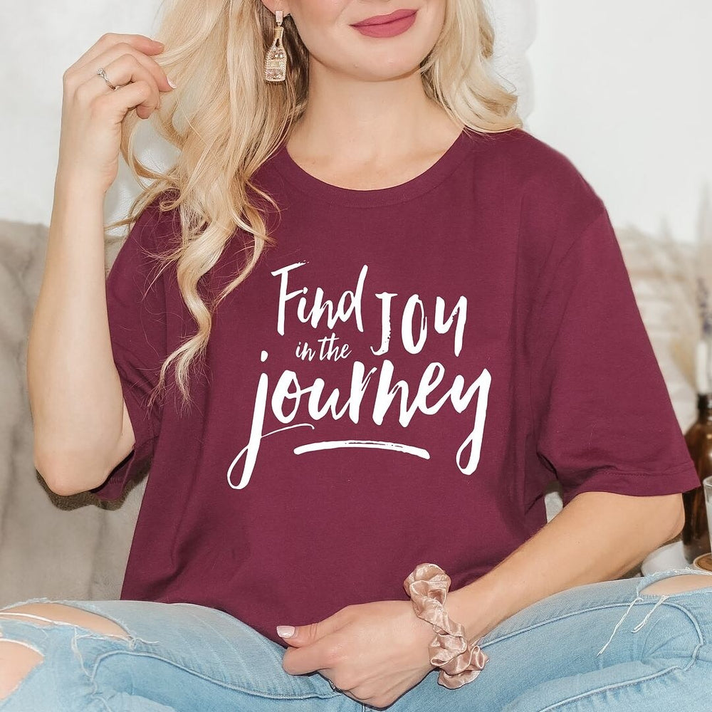 Find Joy in the Journey Short Sleeve Crewnneck Tee