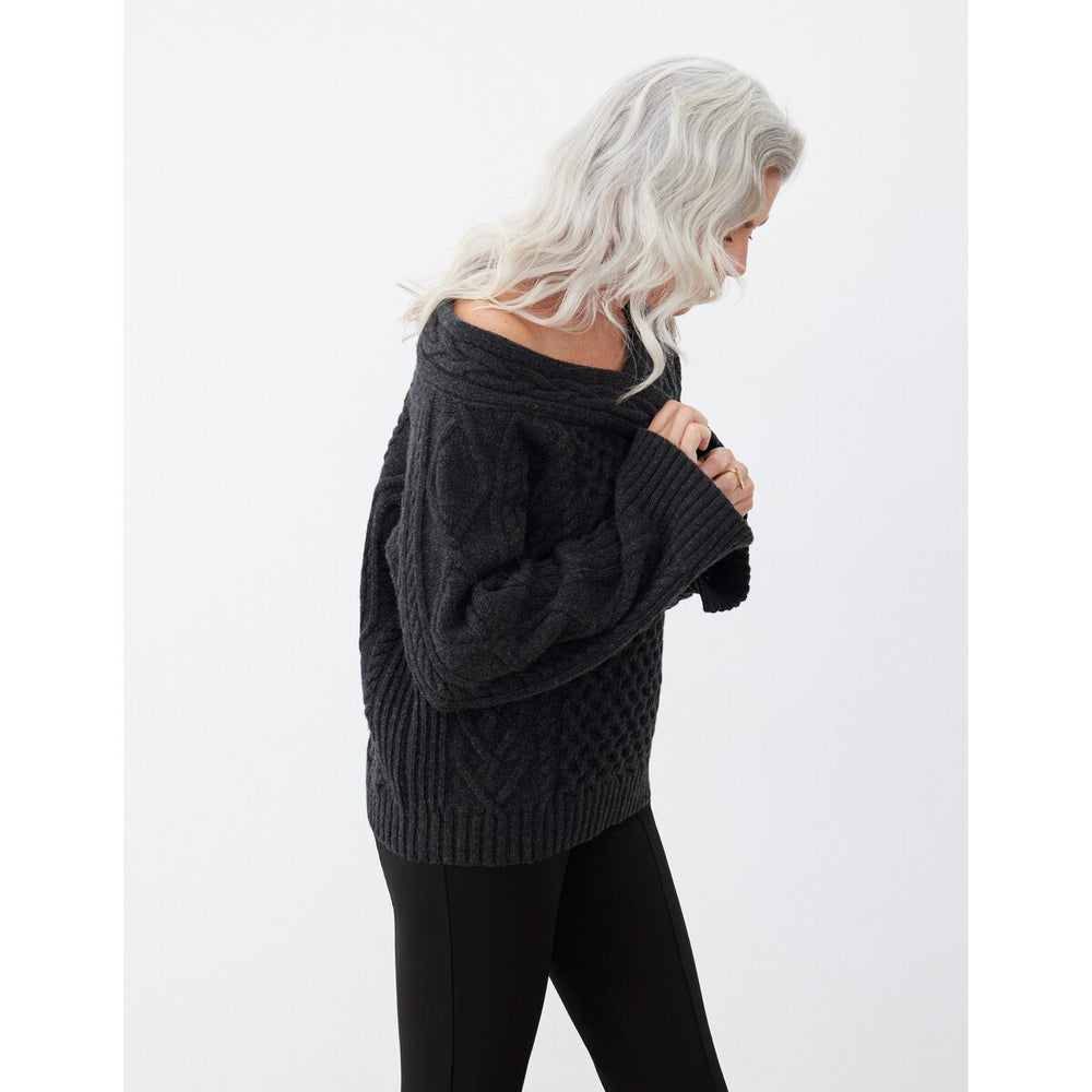 Gstq Off The Shoulder Cable Knit Sweater