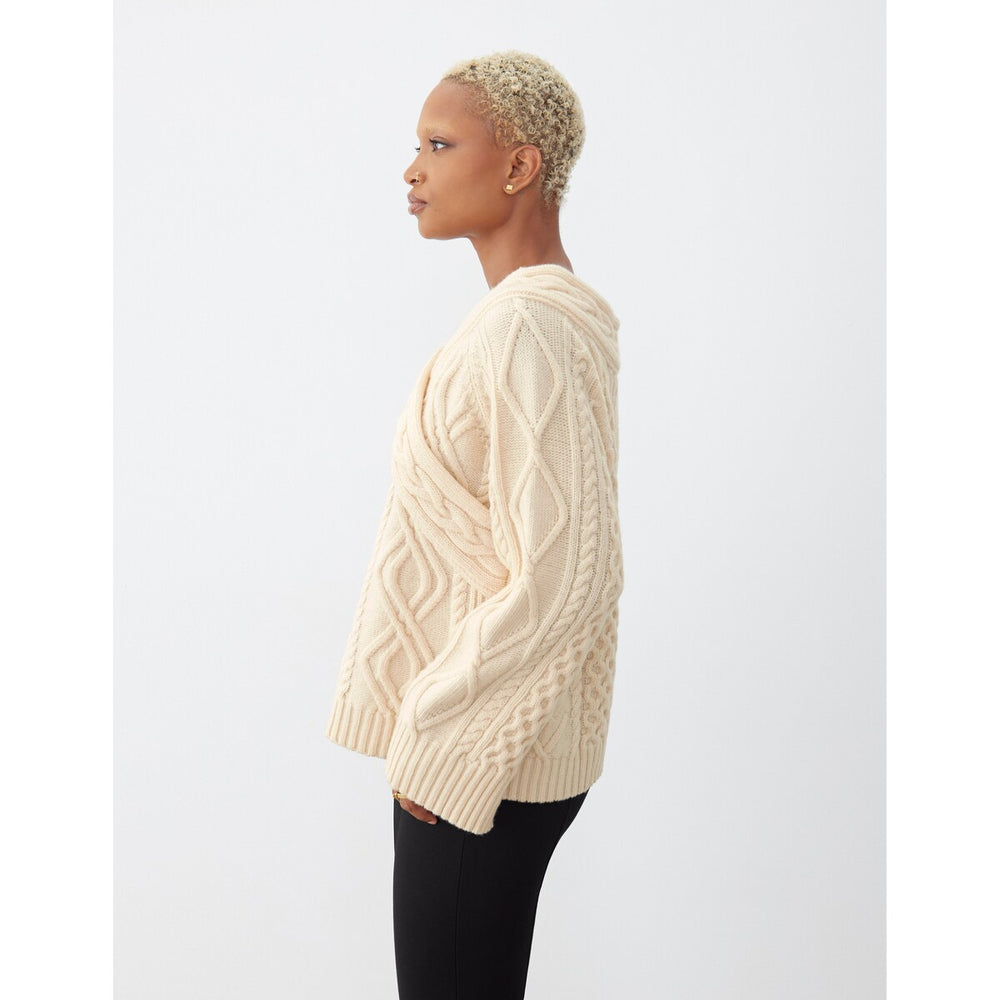 Gstq Off The Shoulder Cable Knit Sweater