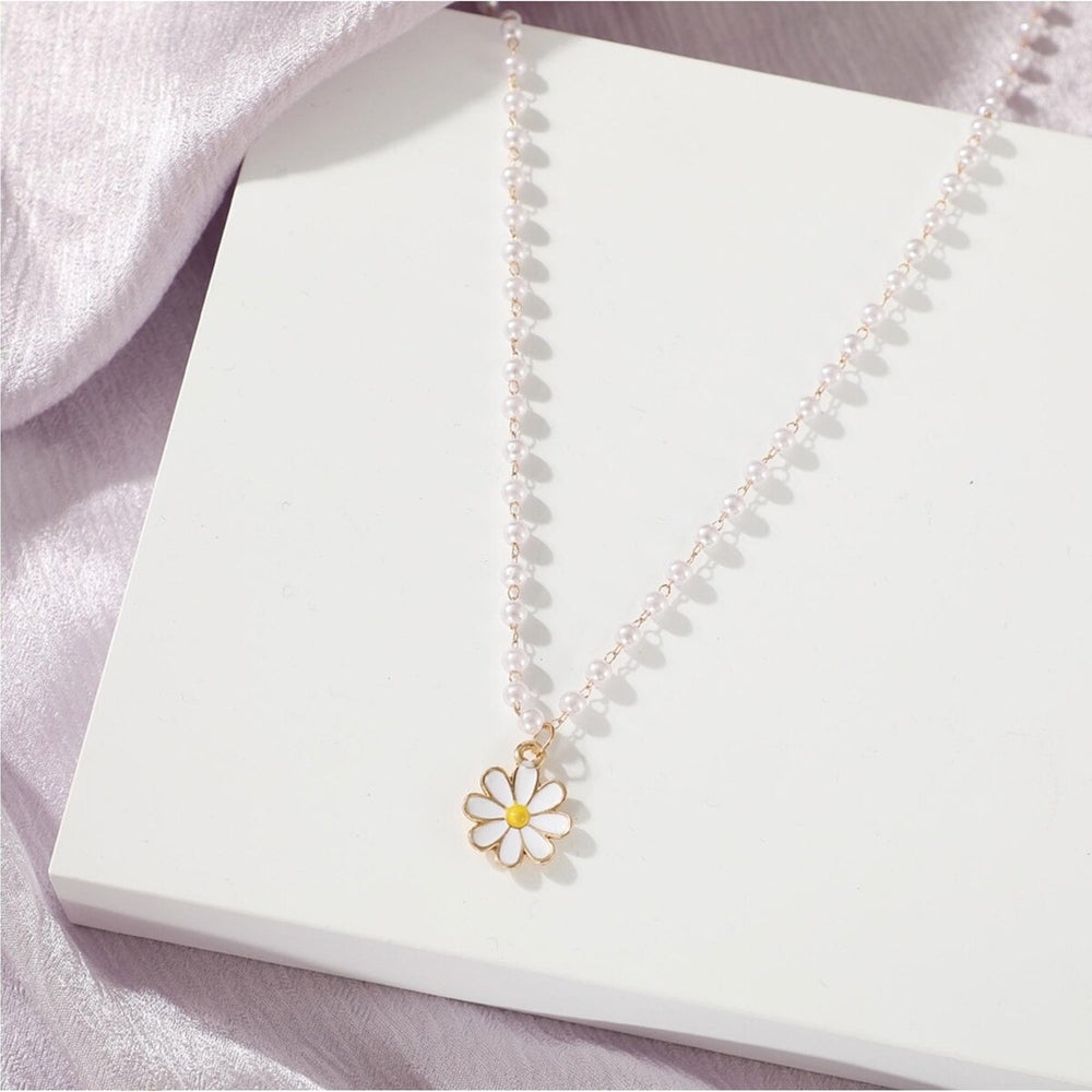 Imitation Pearl Goldtone Daisy Pendant Necklace - White