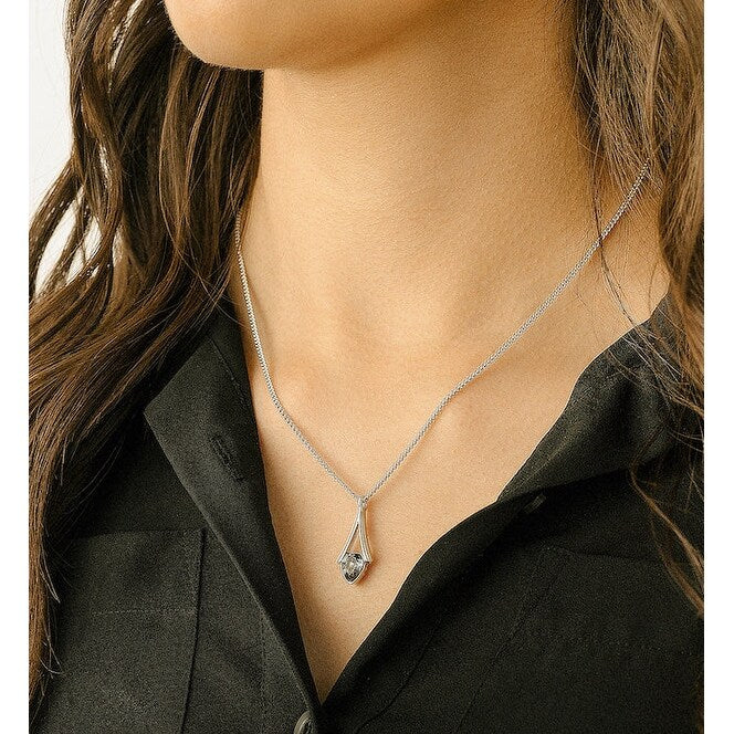 Modern Teardrop Crystal Pendant Necklace