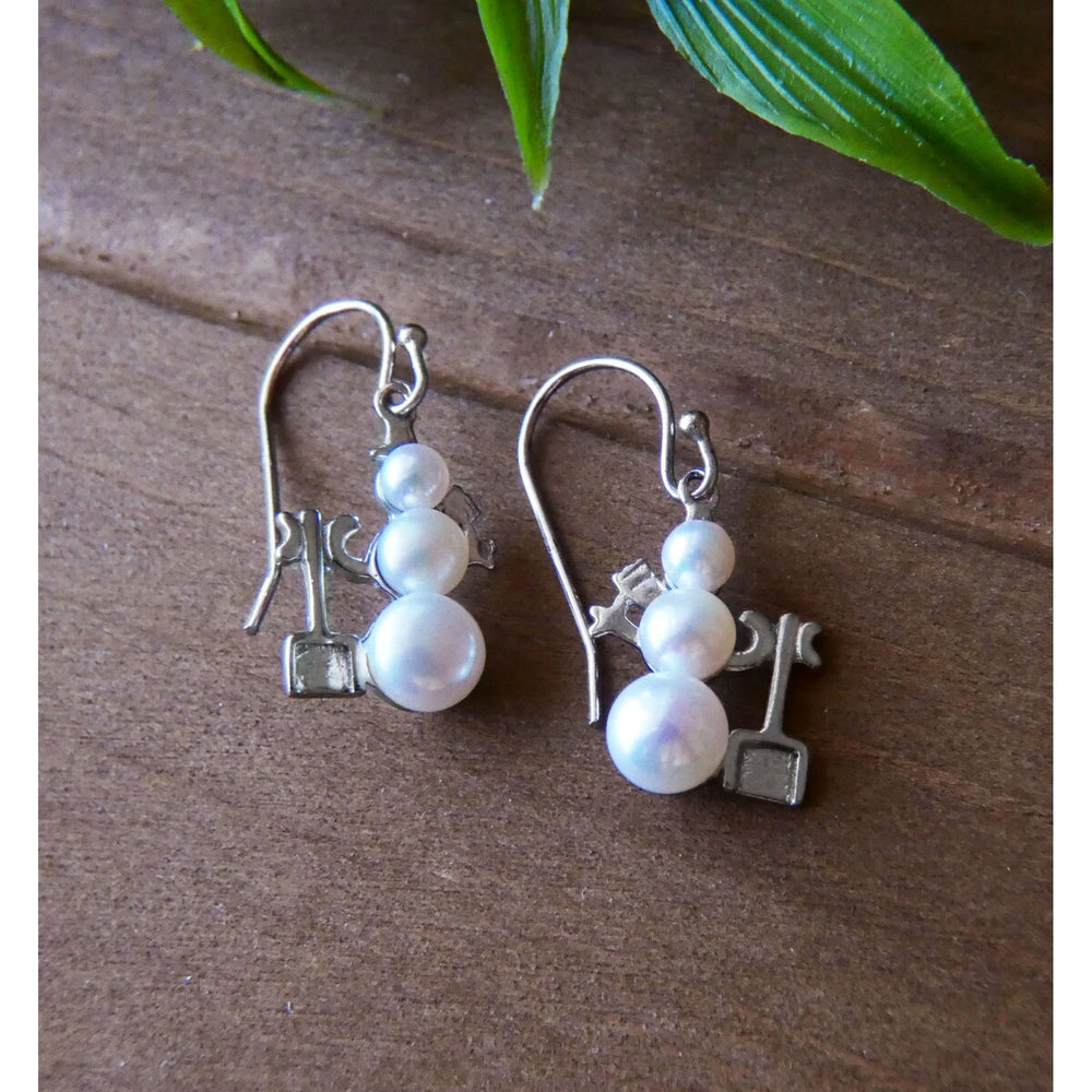 Sterling Silver Snowman Freshwater Pearl with Shovel Earring