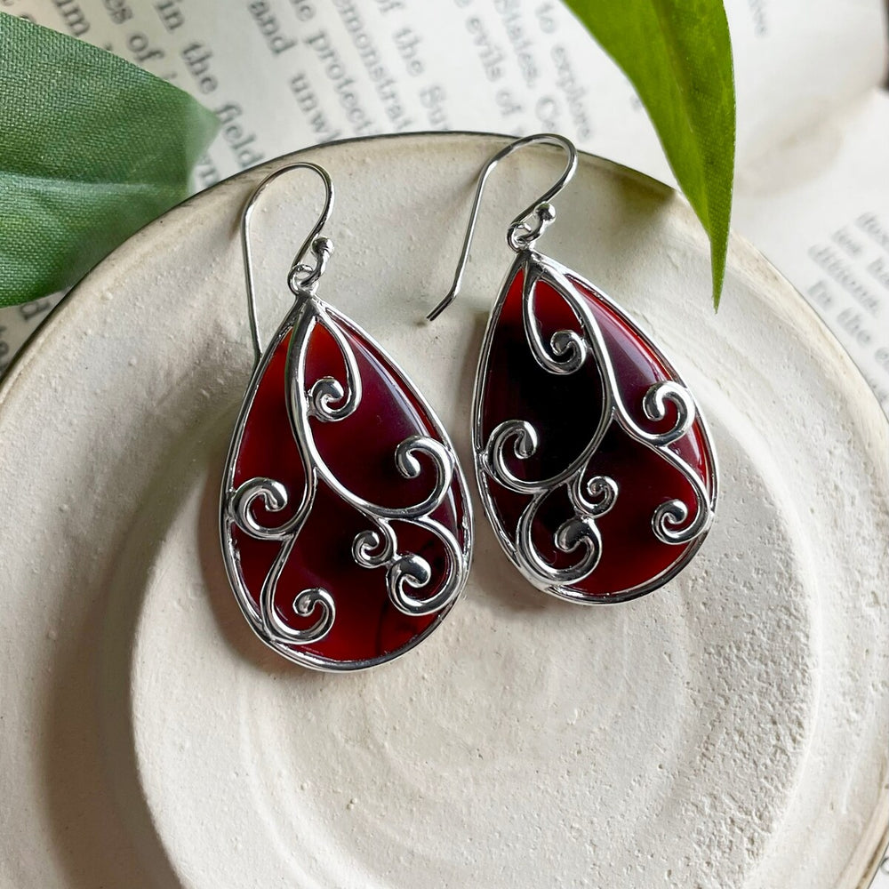 Sterling Silver Vine line Top withTeardrop Red Carnelian Earring