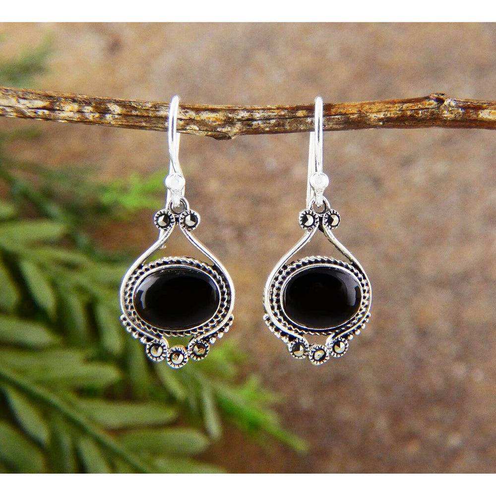 Tang & Song Sterling Silver Oval Sideway Black Onyx Marcasite Earring