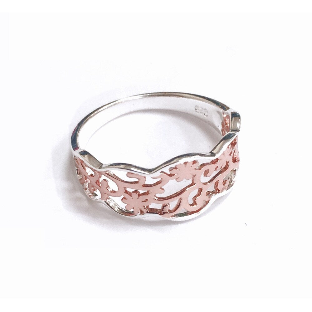 Vera & Co Sterling Silver Two-Tone Filigree of Flowers and Vine Ring