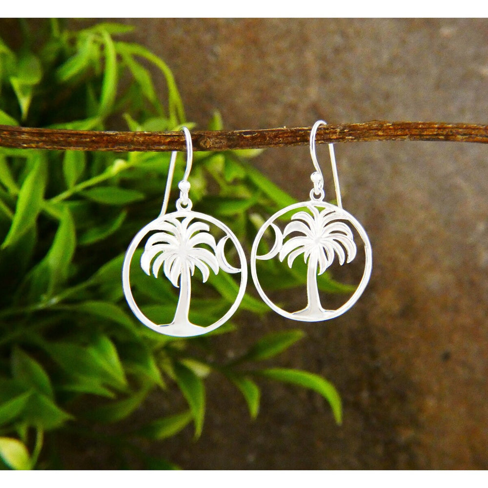 Vera & Co. Sterling Silver Palm Tree Over the Moon Earring - White