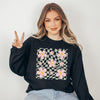 Wavy Checkered Flowers Graphic Sweatshirt